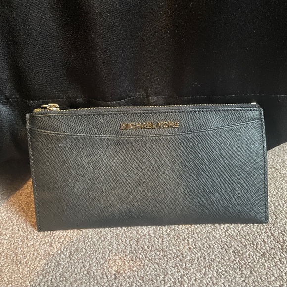 Michael Kors Jet Set wallet - Picture 3 of 4